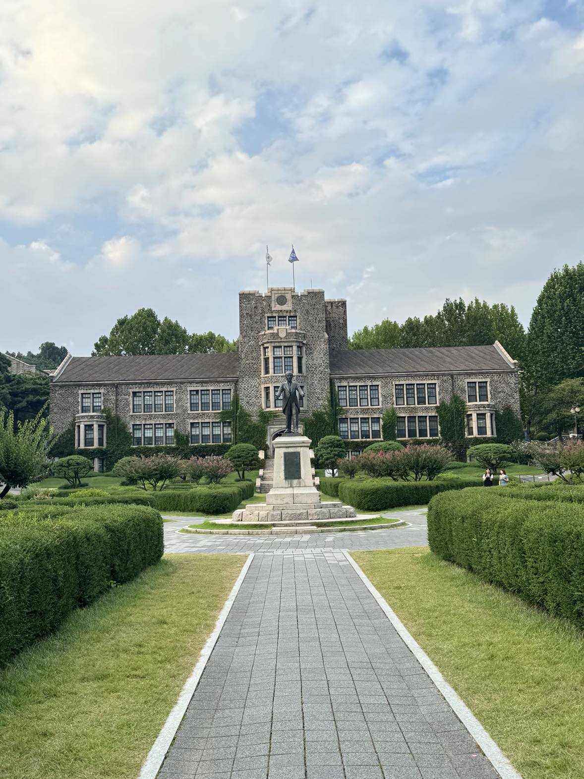 Yonsei Univerity